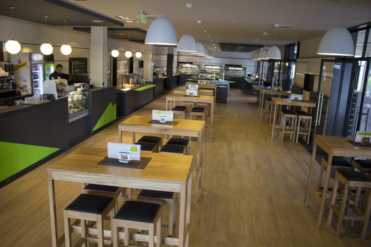 Hotel Lika Jug Brinje ภายนอก รูปภาพ